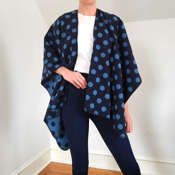 VINTAGE - Polka dot poncho - Picture 3 of 16